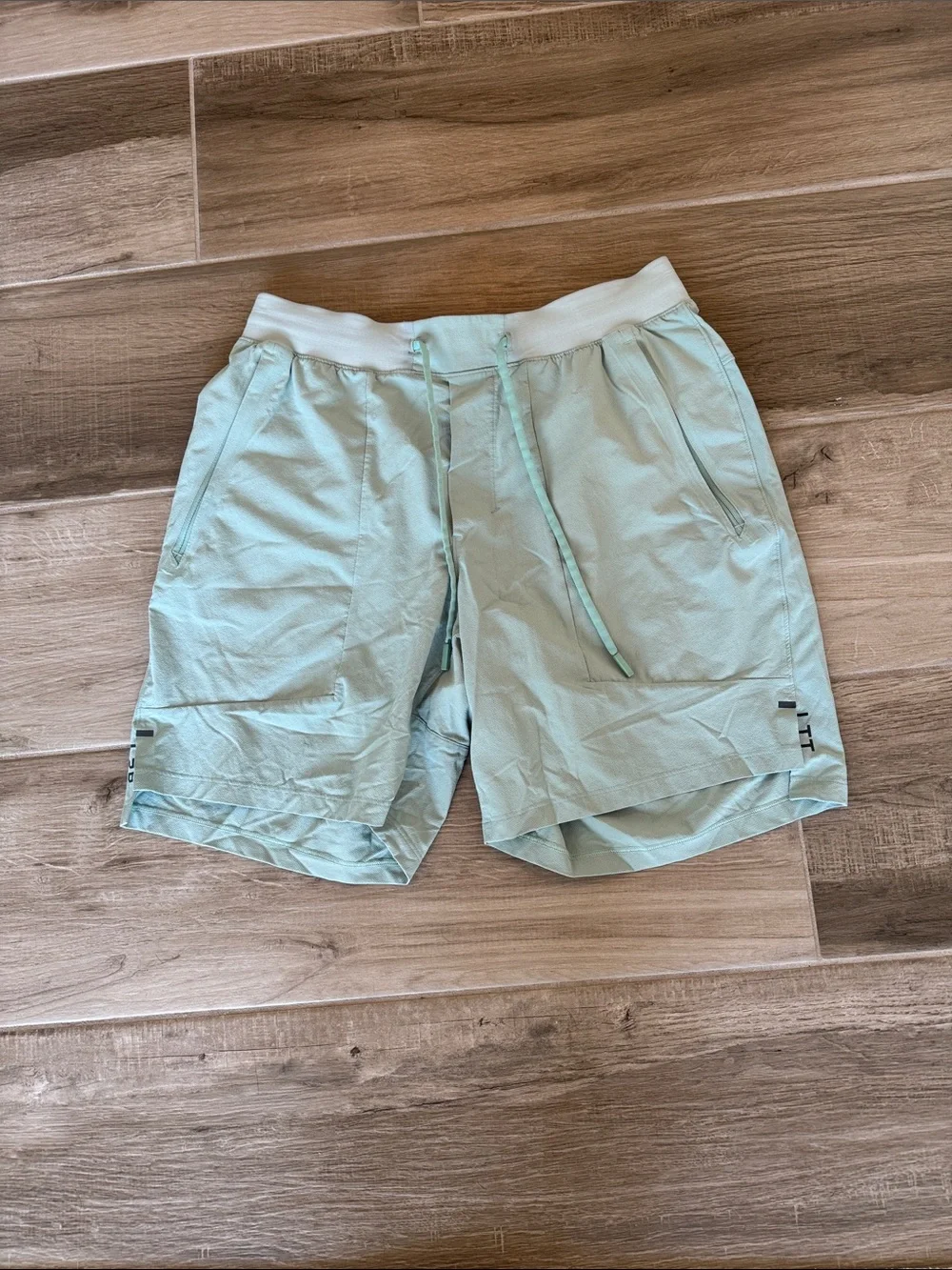 Lululemon M License to Train shorts